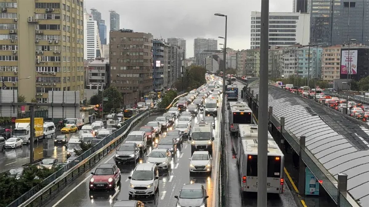 29 Ekim 2026 Cumhuriyet Bayramı İstanbul trafik düzenlemeleri ve trafiğe kapatılan yollar